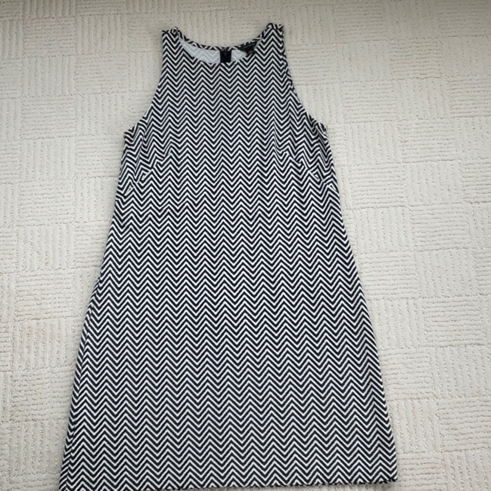 Ann Taylor Dark Navy and white Chevron Stripe Tank Shift Dress